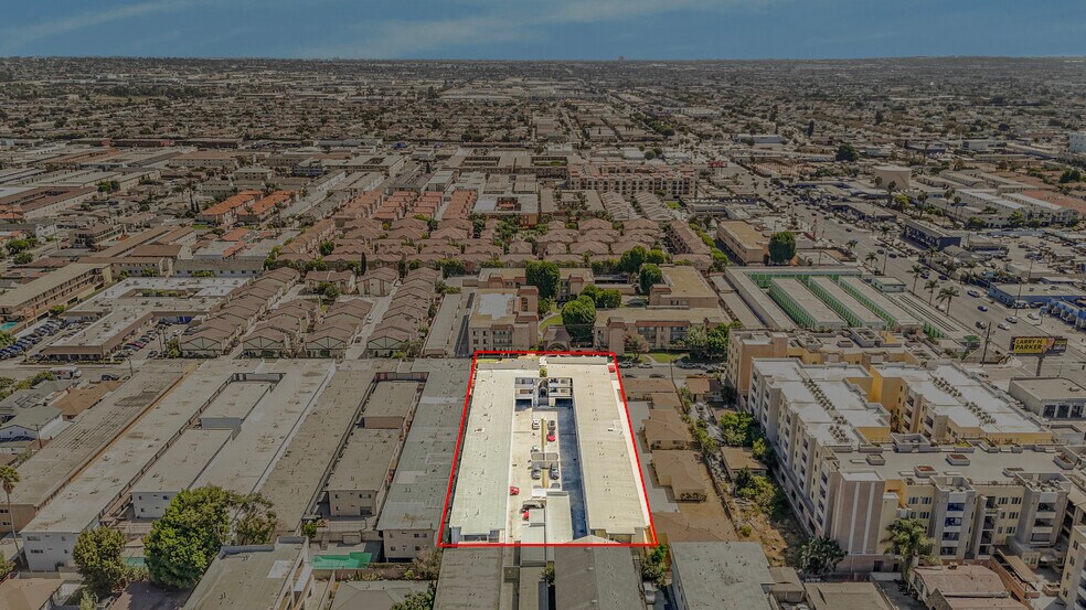 More Photos Of 14037 Cerise Ave, Hawthorne Apartments For Sale