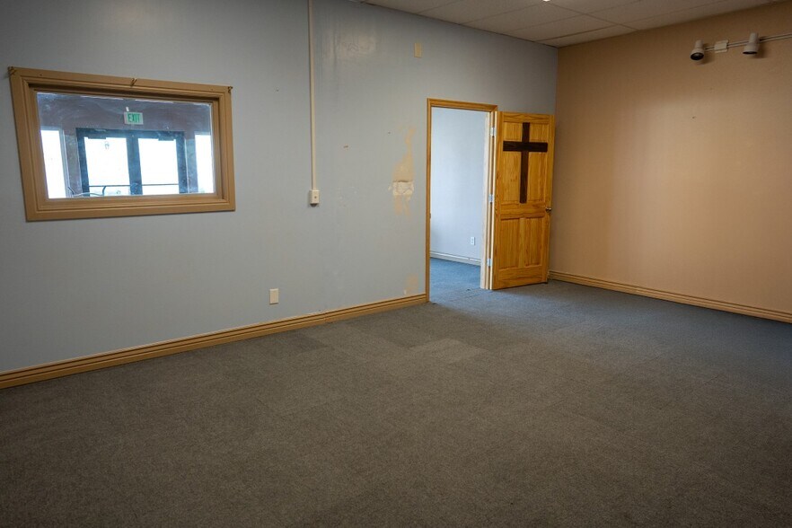 More Photos Of 545 W State St, Hurricane Unknown For Lease