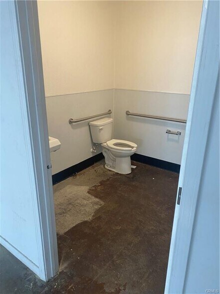 More Photos Of 1804-1898 Bellevue Rd, Atwater Unknown For Lease