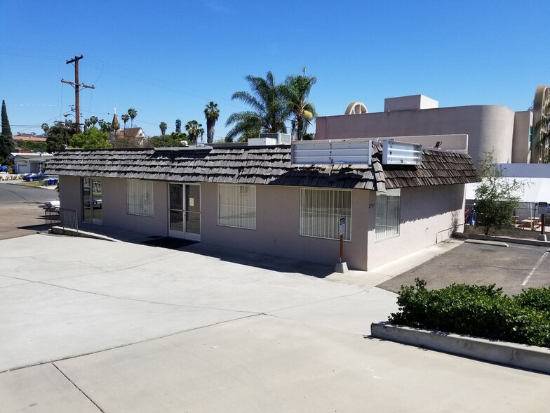 Primary Photo Of 2757 Lemon Grove Ave, Lemon Grove Freestanding For Lease