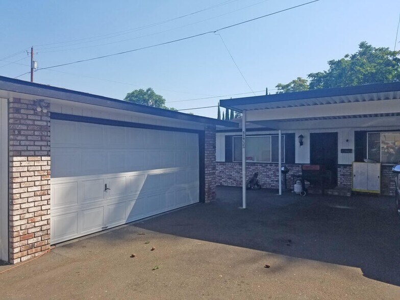 More Photos Of 519 S Riverside Ave, Medford Office Residential For Sale
