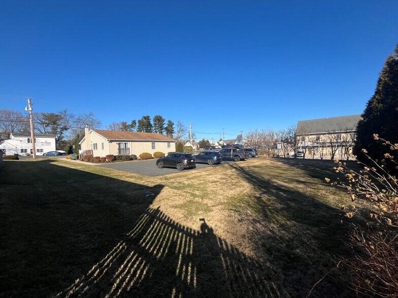 More Photos Of 2231 Old Emmorton Rd, Bel Air Office For Sale