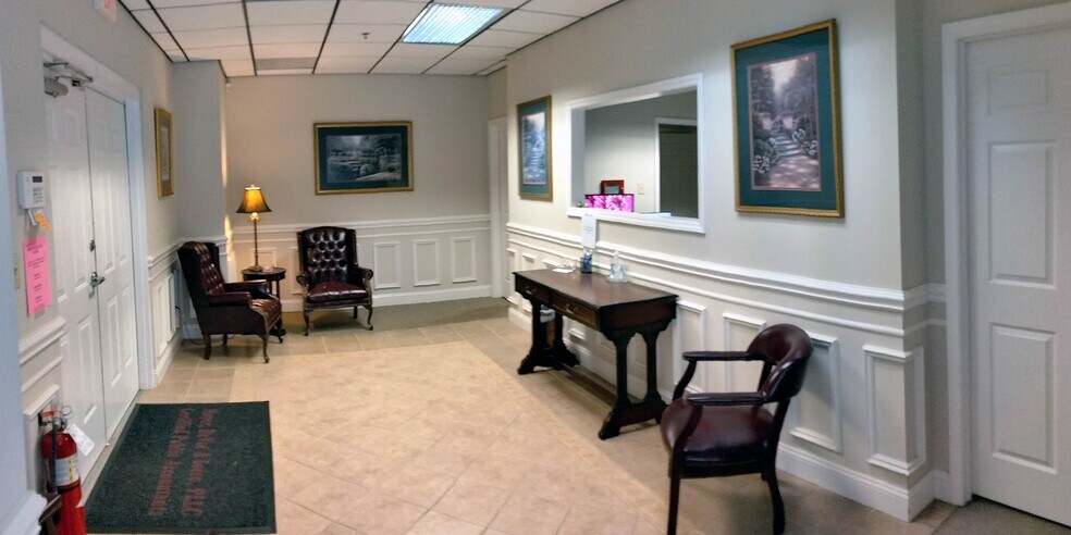 More Photos Of 7229 Albemarle Rd, Charlotte Office For Sale