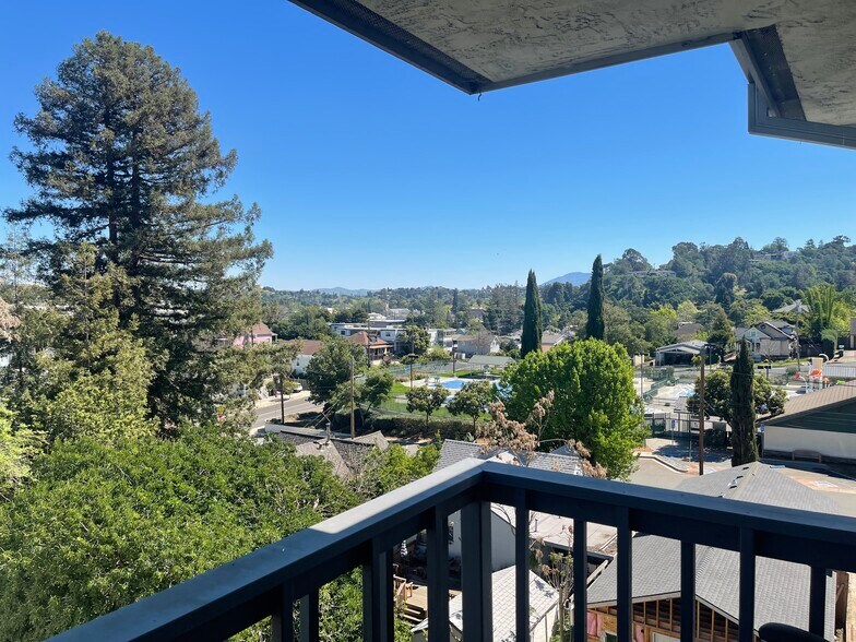 More Photos Of 40 Foster St, Martinez Multifamily For Sale