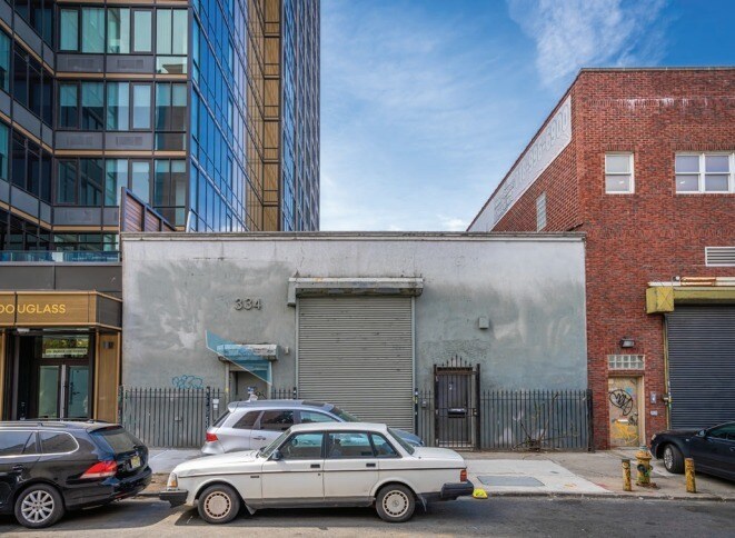 Primary Photo Of 334 Douglass St, Brooklyn Land For Sale