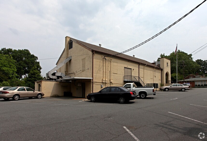 More Photos Of 1917 Central Ave, Charlotte General Retail For Lease