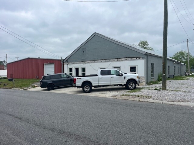 More Photos Of 217 Sparkman St SW, Hartselle Warehouse For Sale