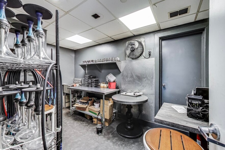 More Photos Of 1355 U St NW, Washington Restaurant For Lease