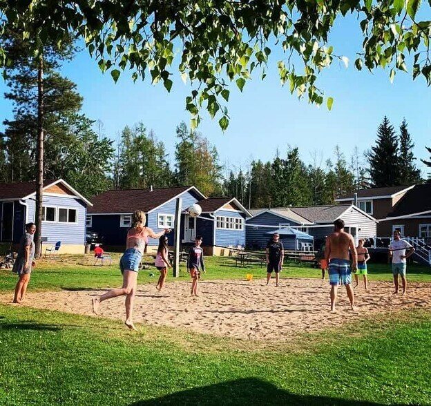 More Photos Of N11594 Post Lake Dr, Elcho Bar For Sale