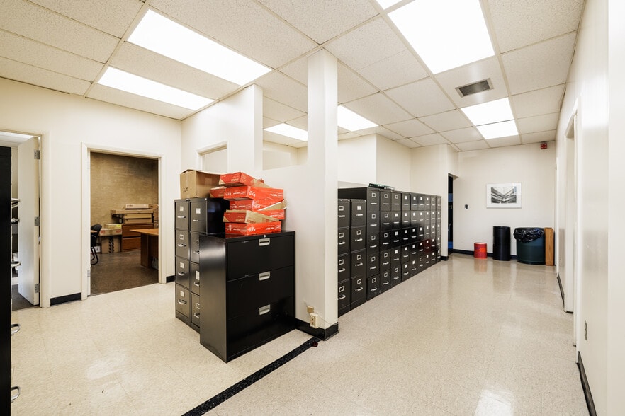 More Photos Of 100 Pixley Industrial Pky, Rochester Manufacturing For Sale