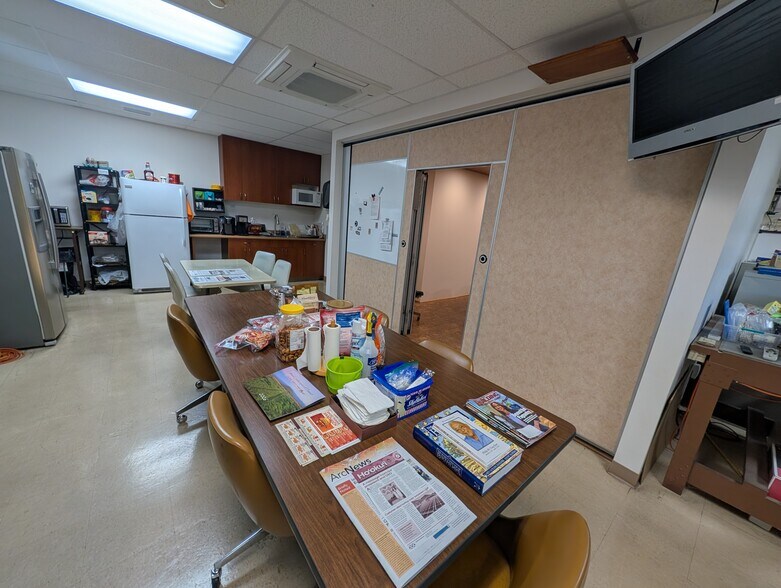 More Photos Of 1320 N School St, Honolulu Office For Sale