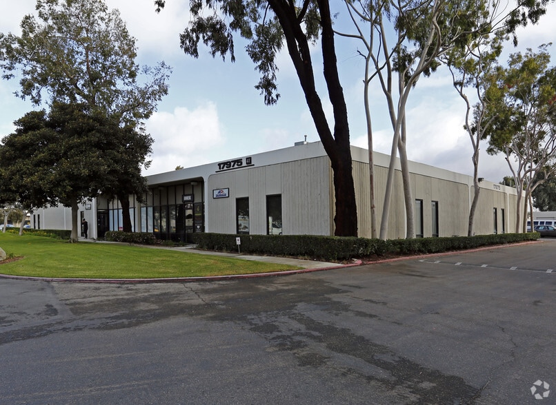 More Photos Of 17975 Sky Park Cir, Irvine Light Manufacturing For Lease