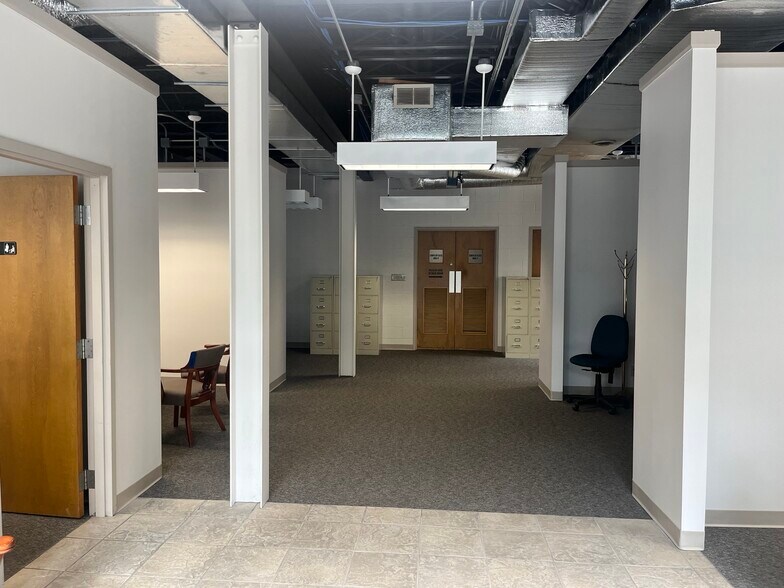 More Photos Of 2222 8th St, Bedford Office Residential For Sale