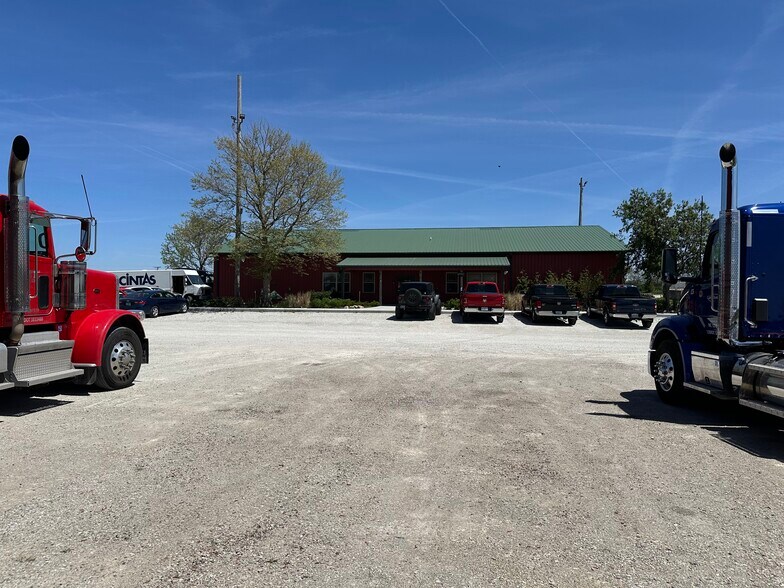 More Photos Of 10919 W Wilmington Rd, Peotone Distribution For Sale