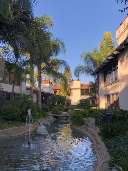 More Photos Of 2660 Townsgate Rd, Westlake Village Unknown For Lease