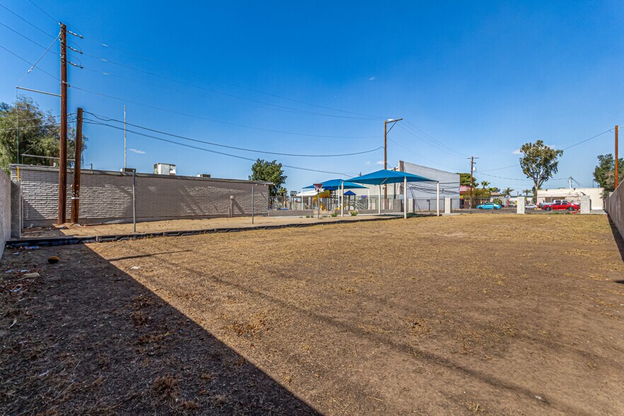 More Photos Of 5827 N 35th Ave, Phoenix Schools For Sale