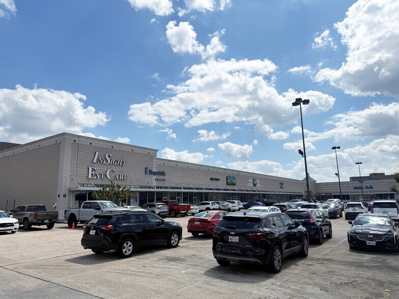 Primary Photo Of 13167 Northwest Fwy, Houston Unknown For Lease