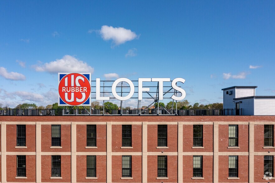 More Photos Of 12 Eagle St, Providence Apartments For Lease