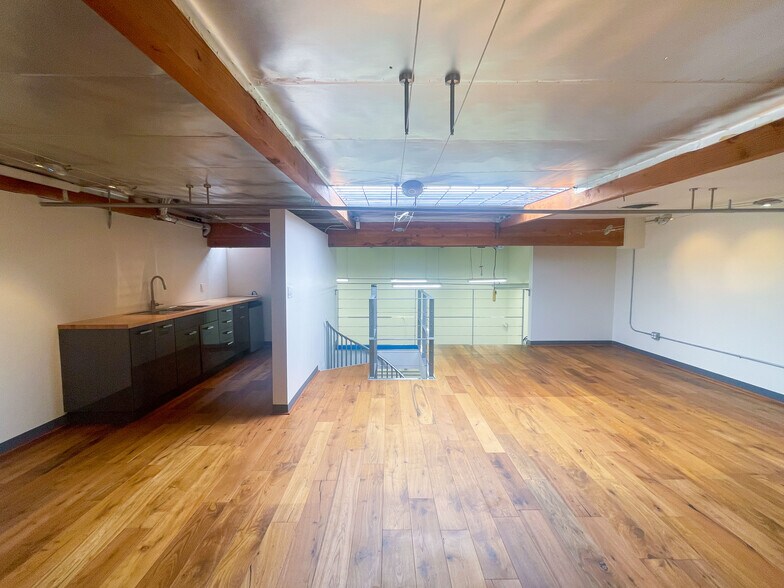 More Photos Of 2631 Lavery Ct, Newbury Park Industrial For Sale