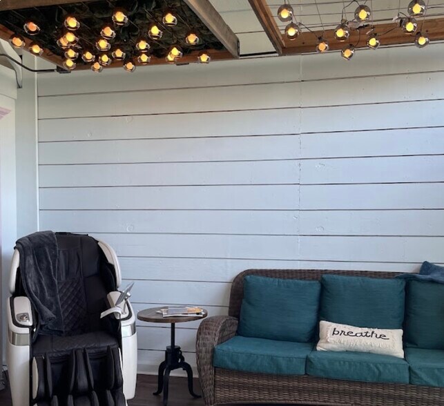 More Photos Of 115 Gordon St, Chickamauga Storefront For Sale