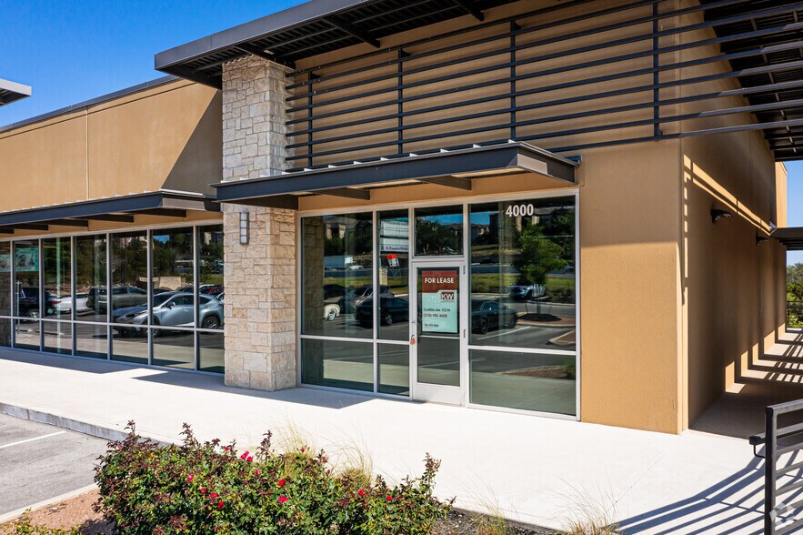 More Photos Of 4050 N Loop 1604 W, Shavano Park Storefront Retail Office For Lease
