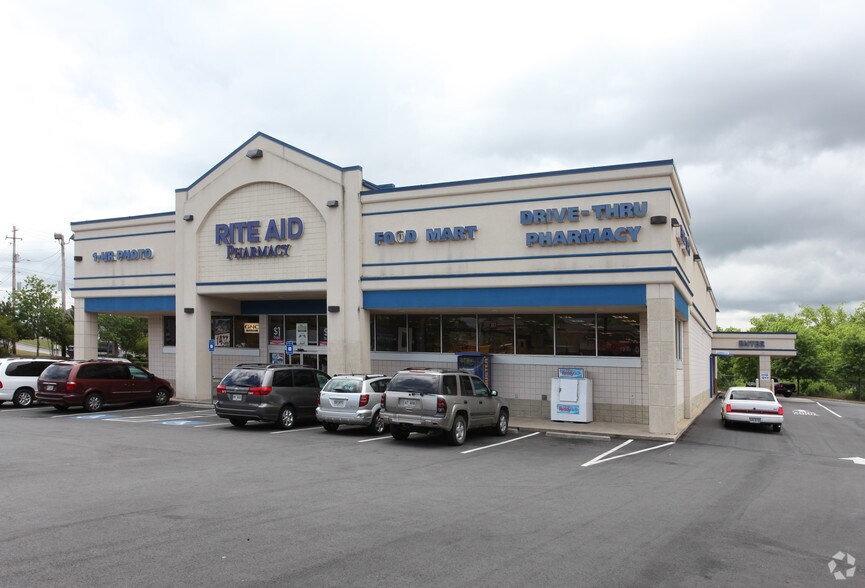 More Photos Of 3215 Highway 278, Covington Drugstore For Sale