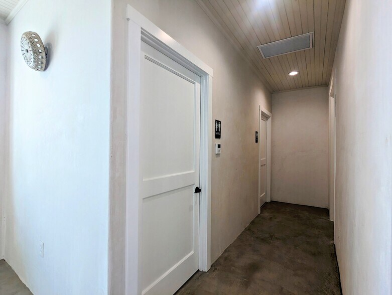 More Photos Of 487-489 S Meyer Ave, Tucson General Retail For Lease
