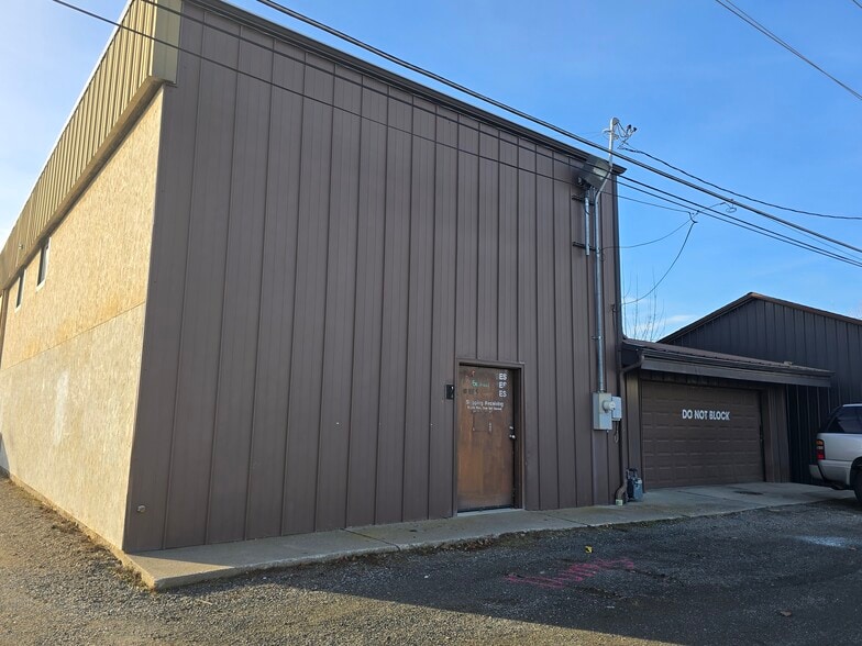 More Photos Of 2702 N Perry St, Spokane Office Residential For Lease