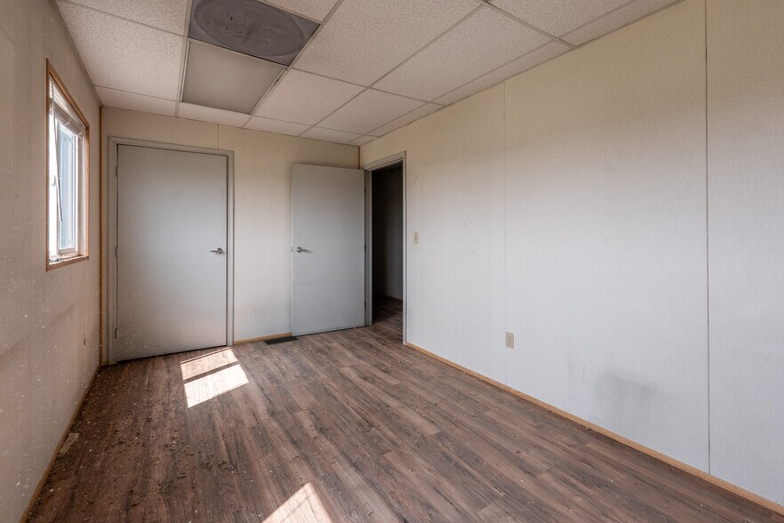 More Photos Of 500 Parsons, Walsenburg Specialty For Sale