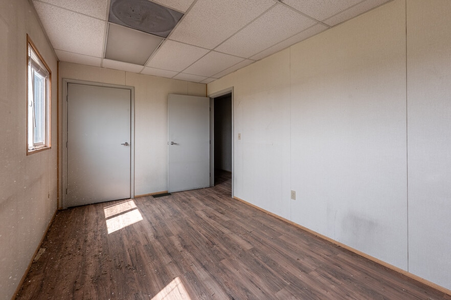 More Photos Of 500 Parsons, Walsenburg Specialty For Sale