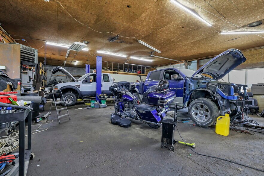 More Photos Of 1005 Delaware Ave, Marysville Industrial For Sale
