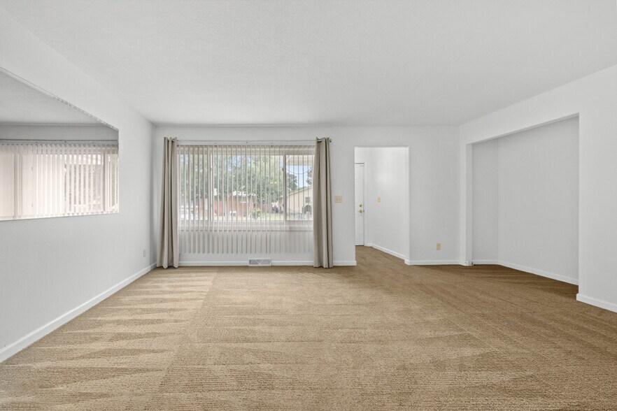 More Photos Of 118 21st St NW, Minot Multifamily For Sale