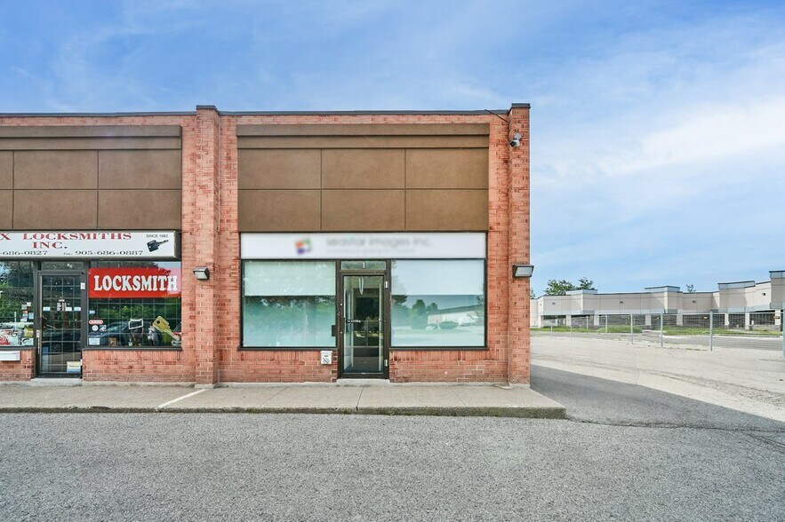 More Photos Of 676 Monarch Ave, Ajax Showroom For Sale