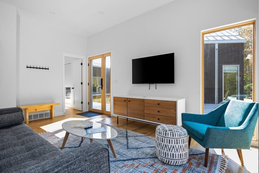 More Photos Of 5961 Oslo St, Williamsburg Specialty For Sale