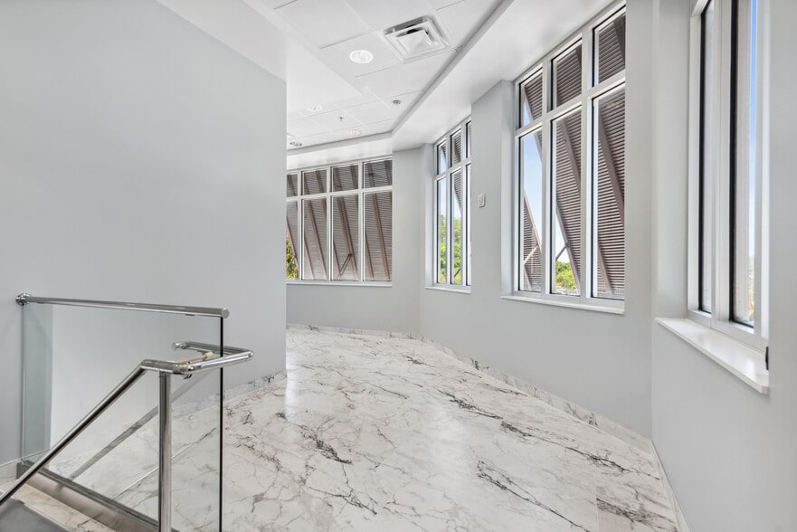 More Photos Of 3687 Tampa Rd, Oldsmar Unknown For Lease