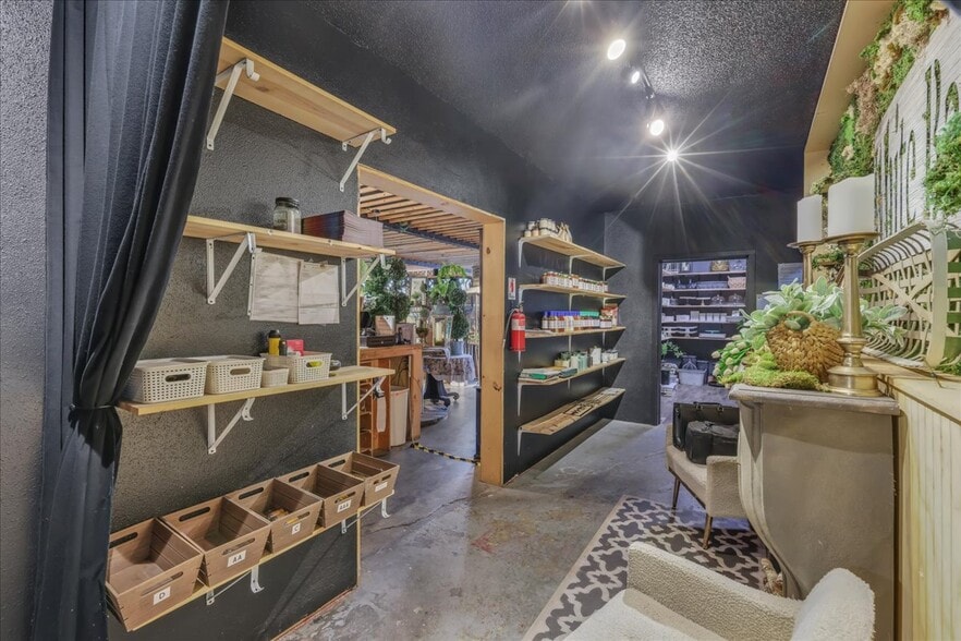 More Photos Of 23601 NE Wa-3, Belfair Freestanding For Sale