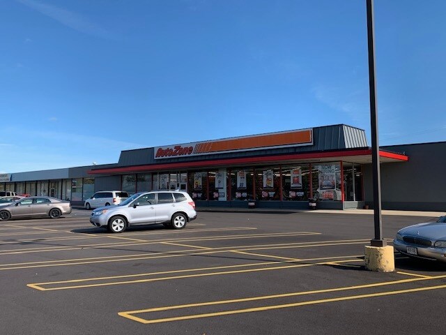 More Photos Of 2027-2055 22nd Ave, Kenosha General Retail For Lease