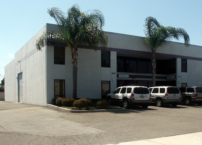 More Photos Of 15697-15701 Chemical Ln, Huntington Beach Light Manufacturing For Lease