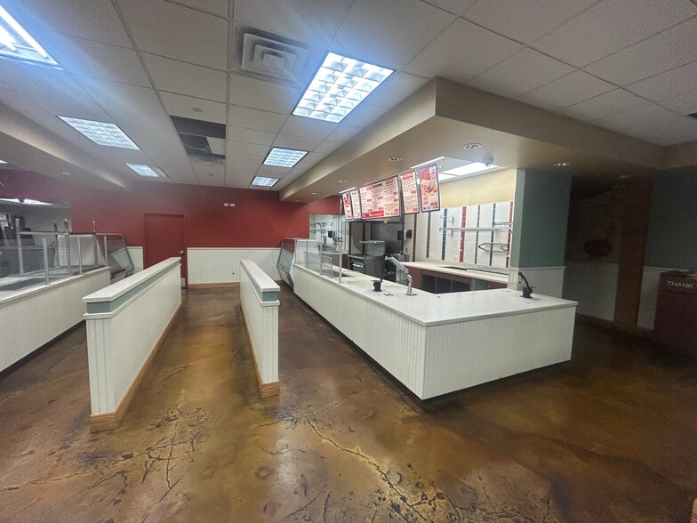 More Photos Of 205 W Randolph St, Chicago Office For Lease