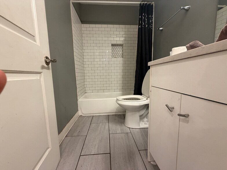 More Photos Of , Chicago Multifamily For Sale