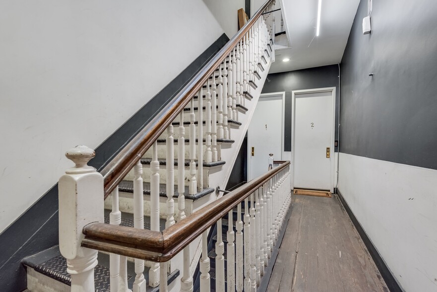 More Photos Of 555 Gates Ave, Brooklyn Apartments For Sale