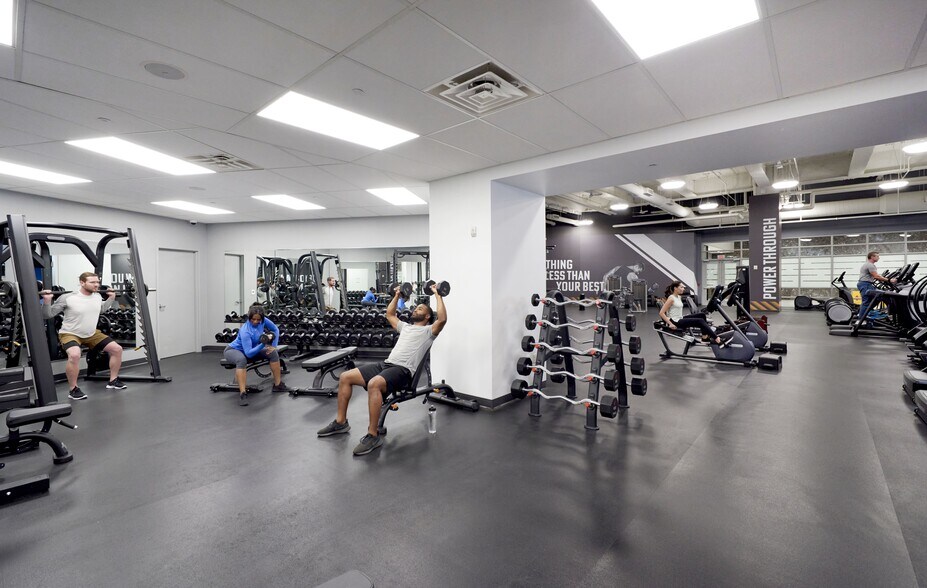 More Photos Of 600 Grant St, Pittsburgh Office For Lease