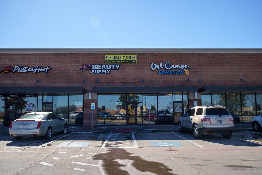 More Photos Of 10716-10860 N Beach St, Keller Unknown For Lease