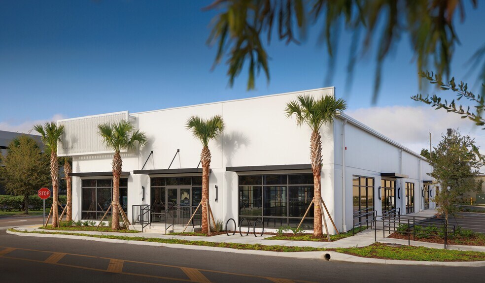 More Photos Of 233 Grant St, Orlando Flex For Lease