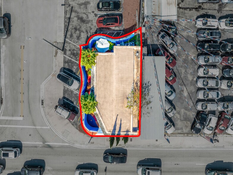 More Photos Of 2945 SW 8th St, Miami Medical For Sale