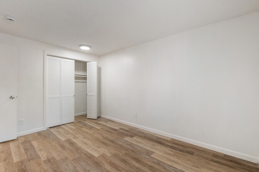 More Photos Of 3001 E Upriver Dr, Spokane Apartments For Sale