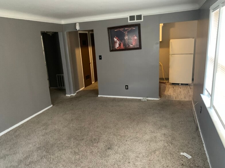More Photos Of 2521 Noble Rd, Cleveland Heights Apartments For Sale