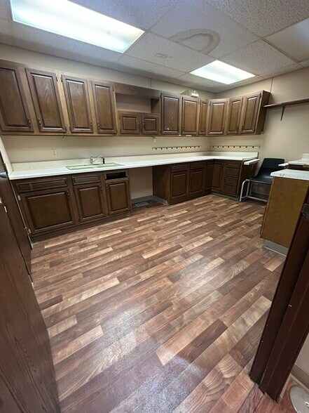 More Photos Of 673 E Cedar Ave, Gladwin Medical For Sale