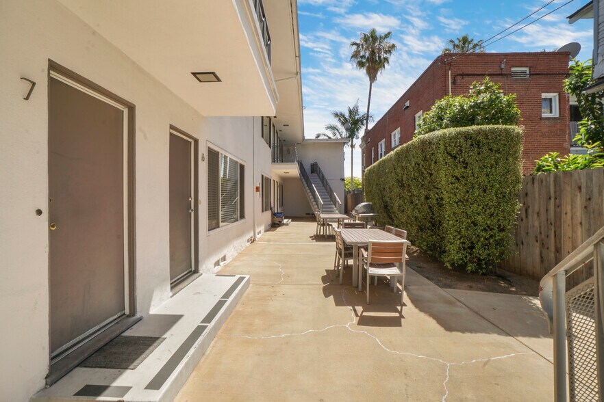 More Photos Of 939 Pacific Ave, Long Beach Apartments For Sale