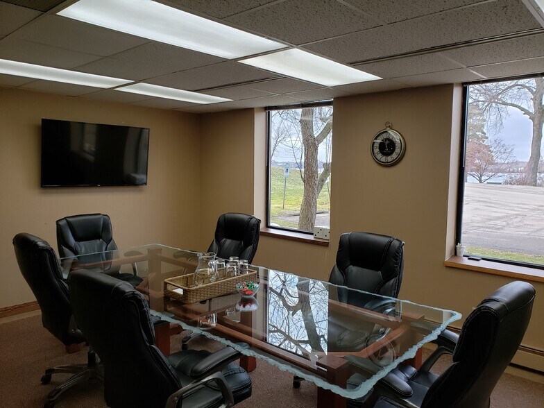 More Photos Of 2050 Riverside Dr, Green Bay Loft Creative Space For Lease